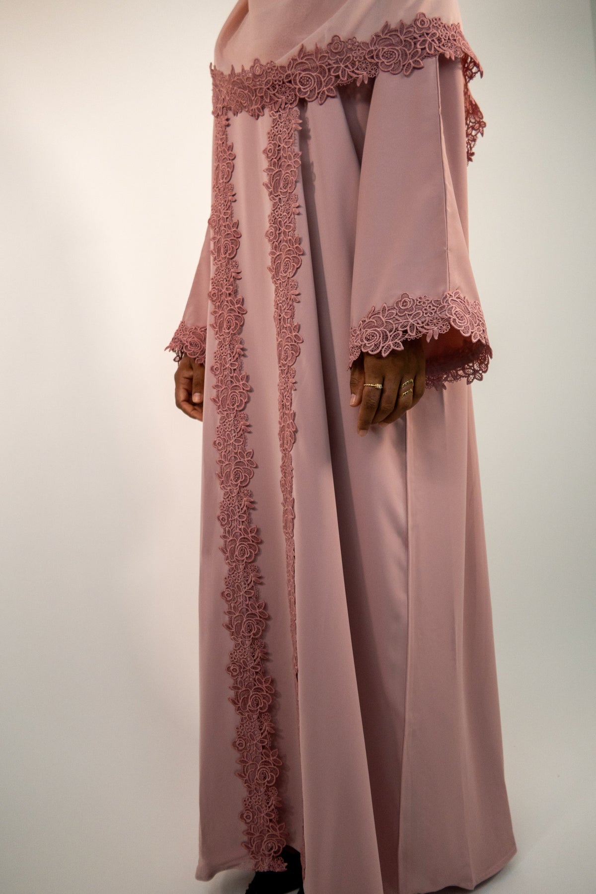 Ayla Abaya