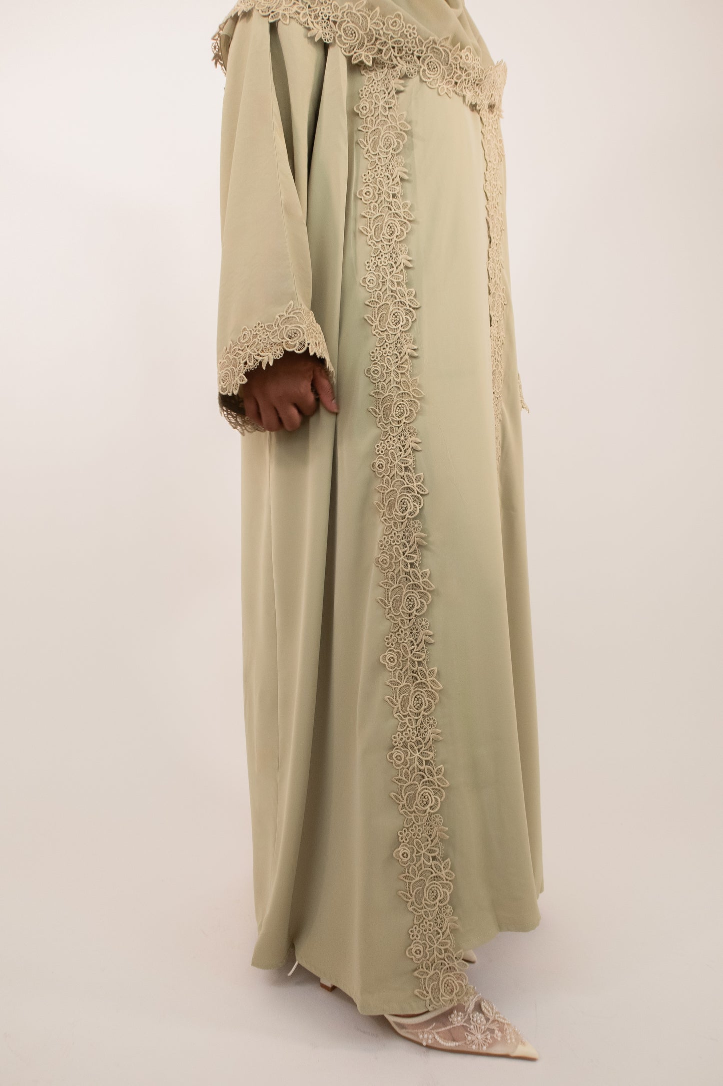 Ayla Abaya