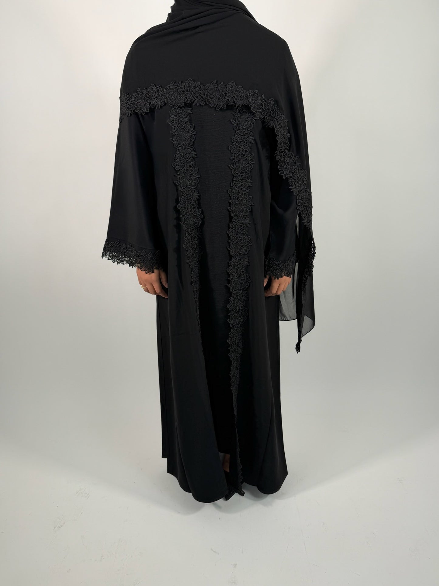 Ayla Abaya